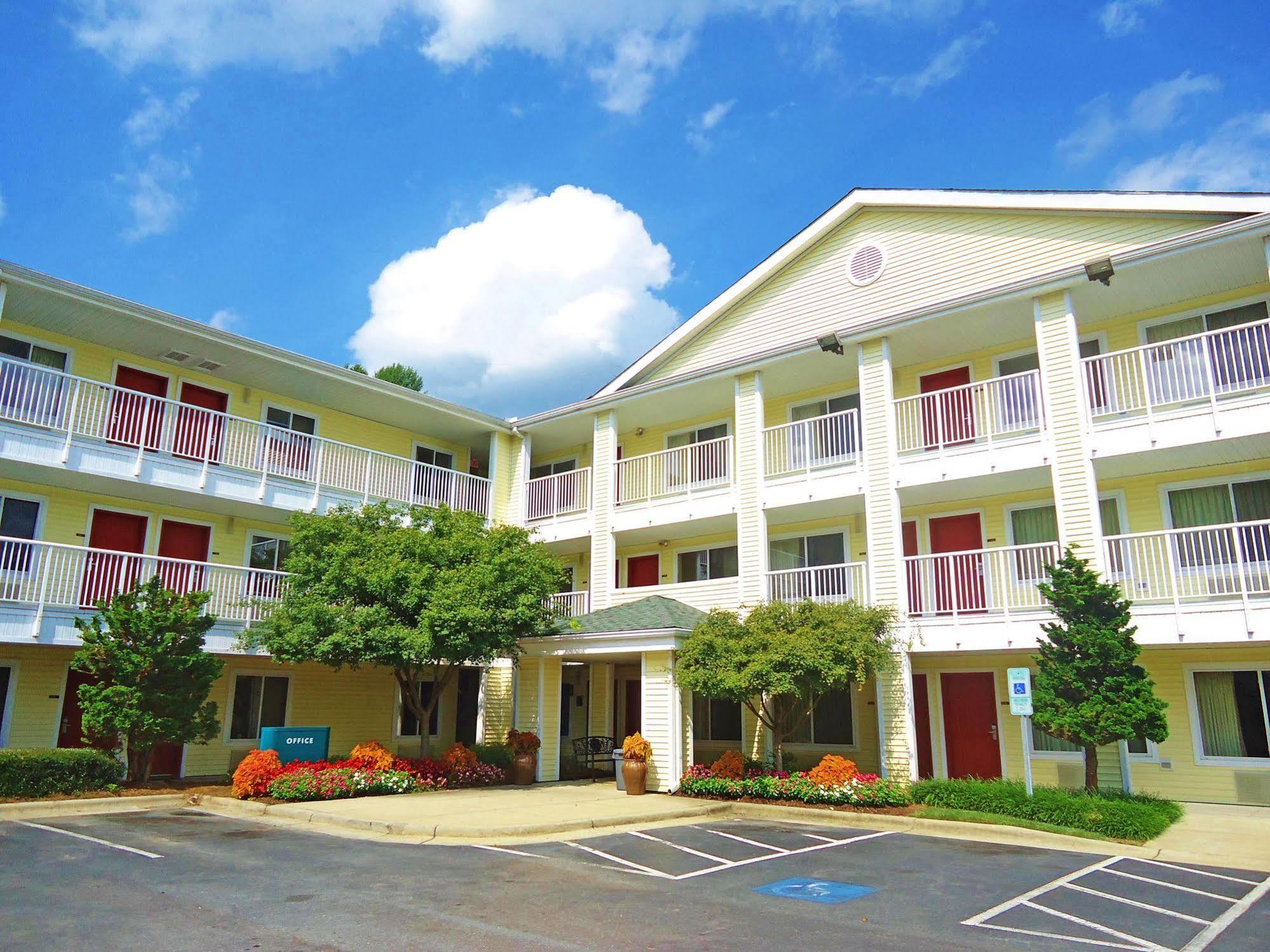 Hometowne Studios By Red Roof Winston-Salem - University Pkwy Luaran gambar